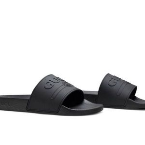Gucci new Woman’s Black Logo Rubber Slides Size 5